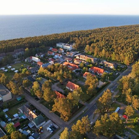 Osrodek Wypoczynkowy Merkury Mrzeżyno Exterior foto