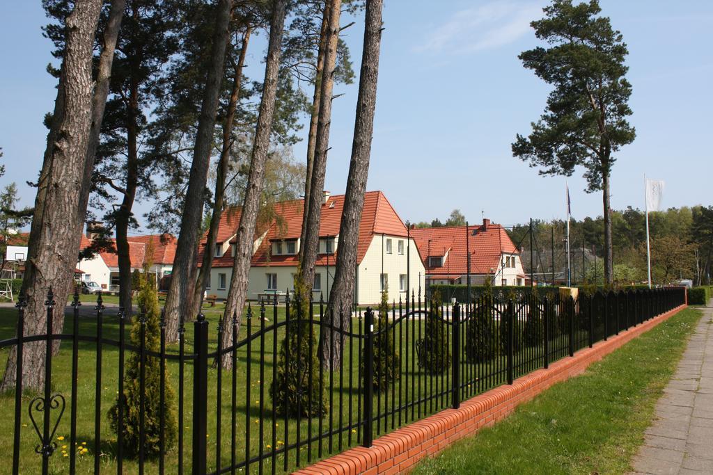 Osrodek Wypoczynkowy Merkury Mrzeżyno Exterior foto
