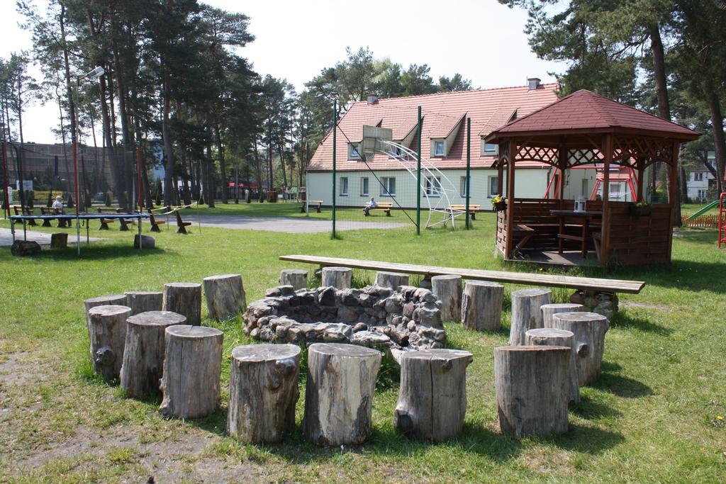 Osrodek Wypoczynkowy Merkury Mrzeżyno Exterior foto